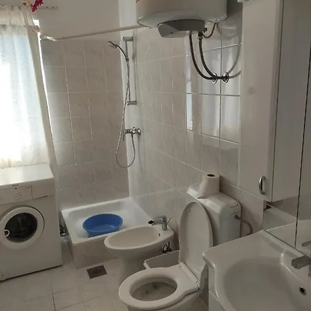 Apartman Zdenka דירה *
