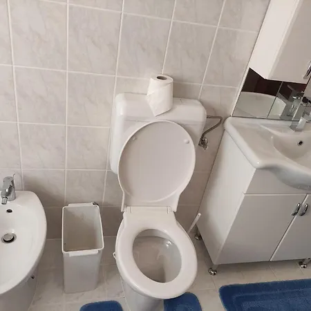 Apartman Zdenka דירה *